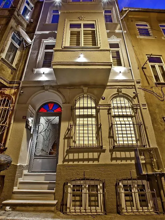 Leon Apartment Estambul